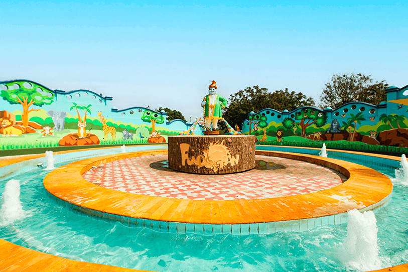 Dadajin iconic of Ramoji Film City at Fundustan
